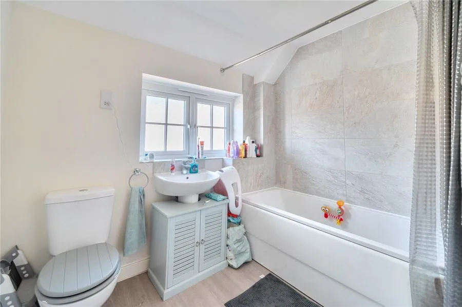 Duxbury Close, Great Oldbury, GL10, photo 8