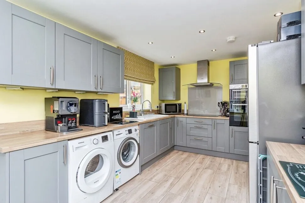 Orwell Crescent, Wellington, TF1, photo 13