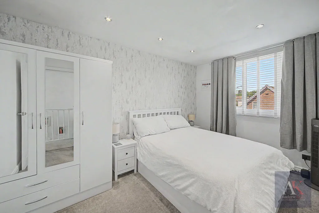 Fairfax Drive, Littleborough OL15 8RA, photo 16