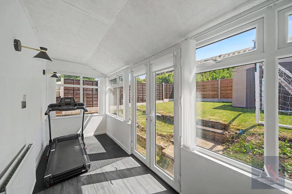 Fairfax Drive, Littleborough OL15 8RA, photo 13