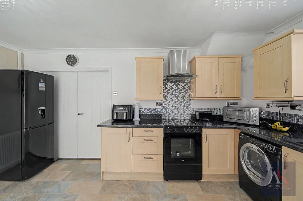 Fairfax Drive, Littleborough OL15 8RA, photo 12