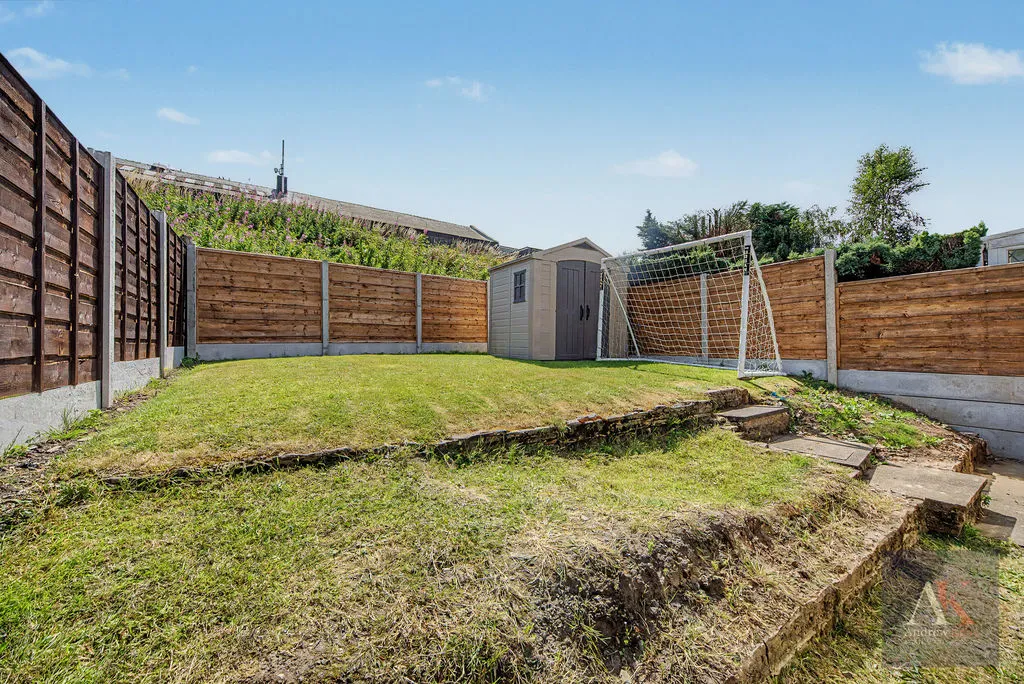 Fairfax Drive, Littleborough OL15 8RA, photo 31