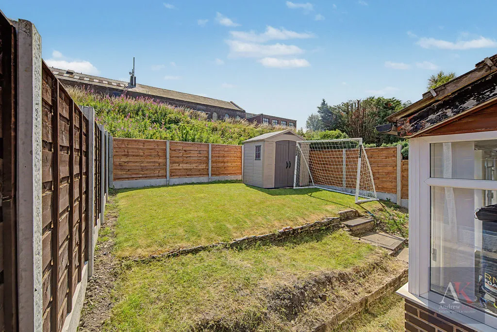 Fairfax Drive, Littleborough OL15 8RA, photo 29