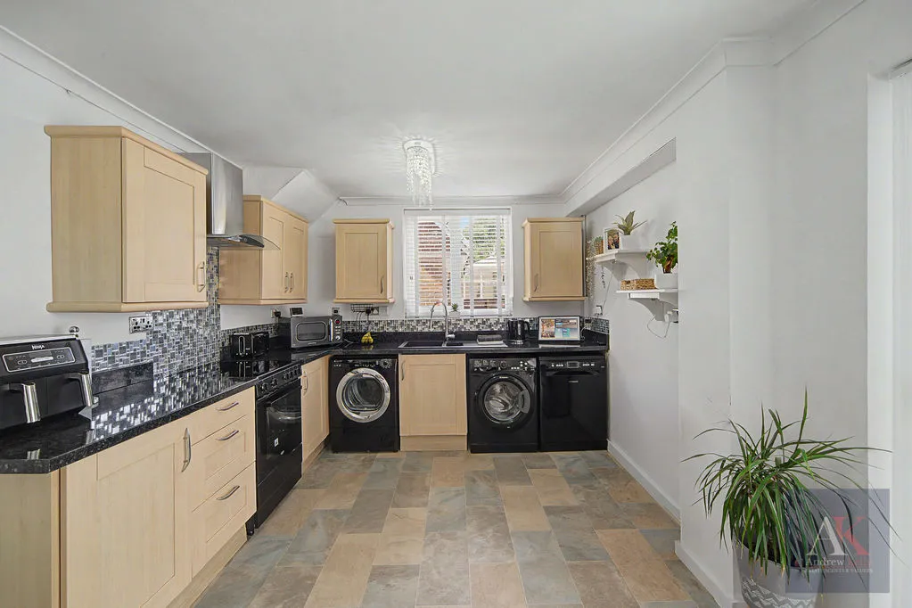 Fairfax Drive, Littleborough OL15 8RA, photo 10