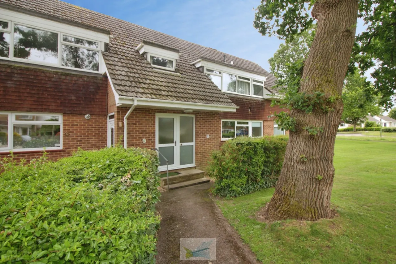 2 bed flat for sale, New Milton, BH25
