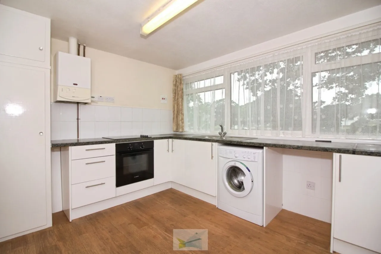 New Milton, BH25, photo 3