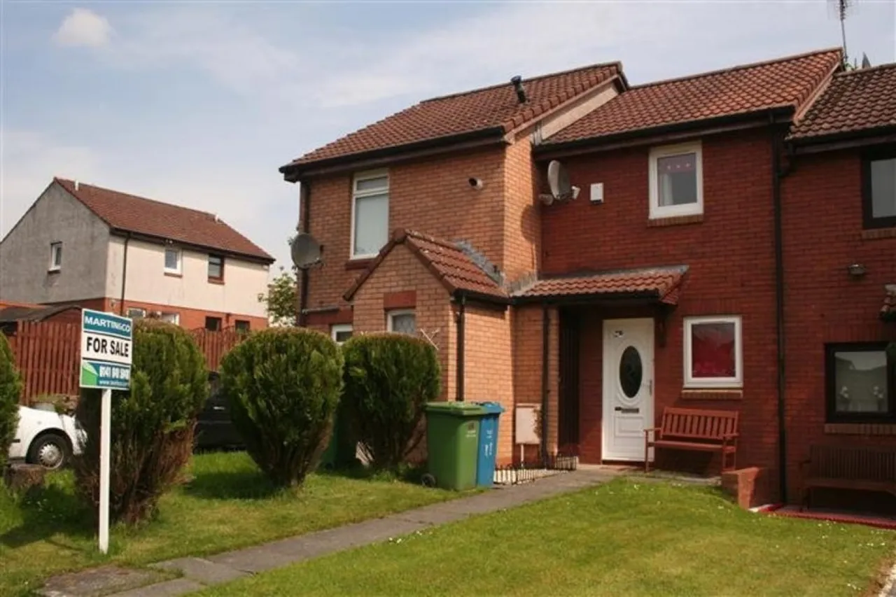 1 bed house for sale — Langford Drive, Parkhouse, Glasgow