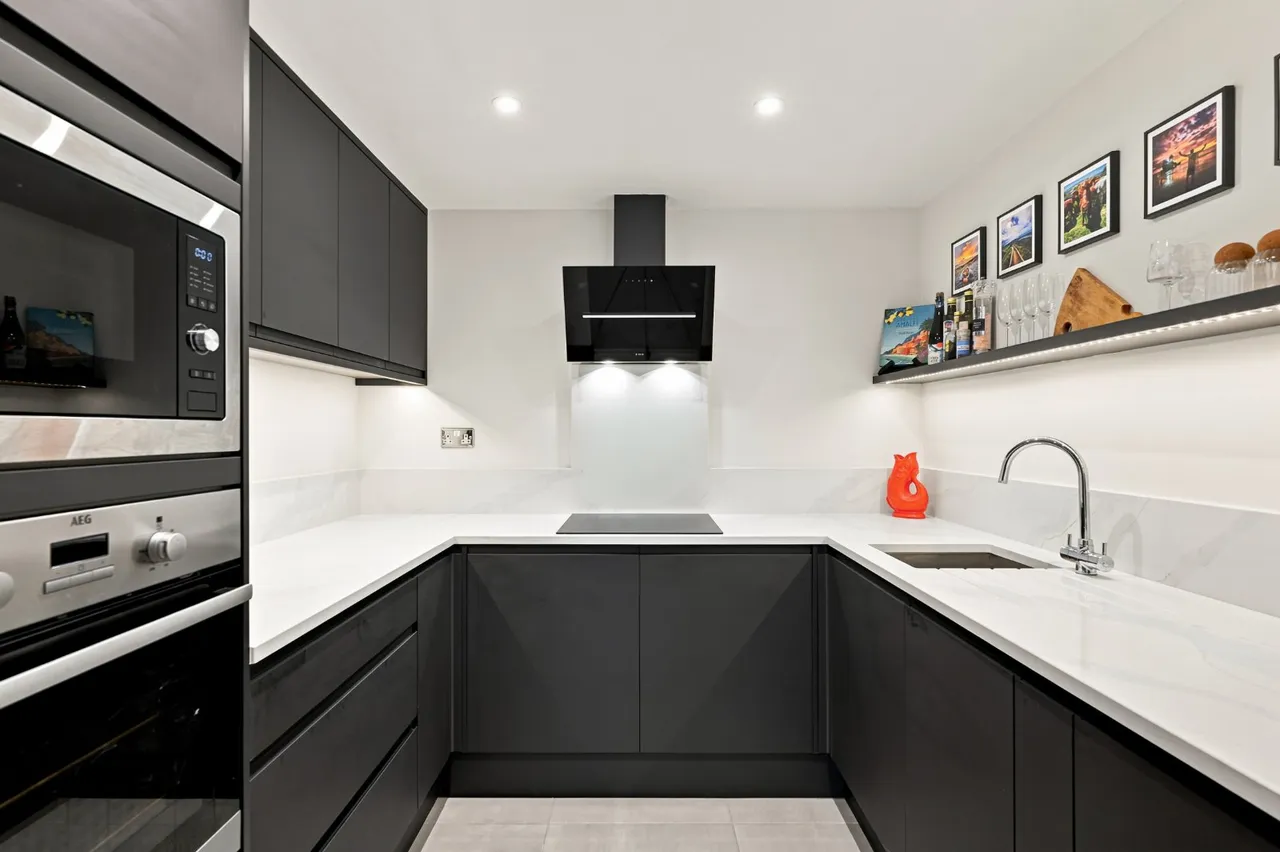 Leeman Road, York, YO26, photo 6