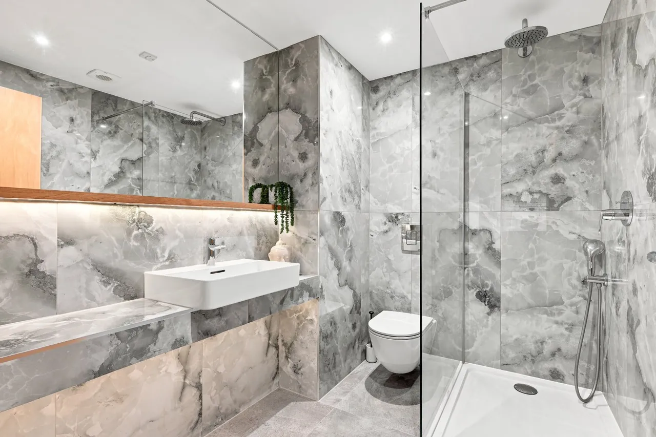 Leeman Road, York, YO26, photo 12