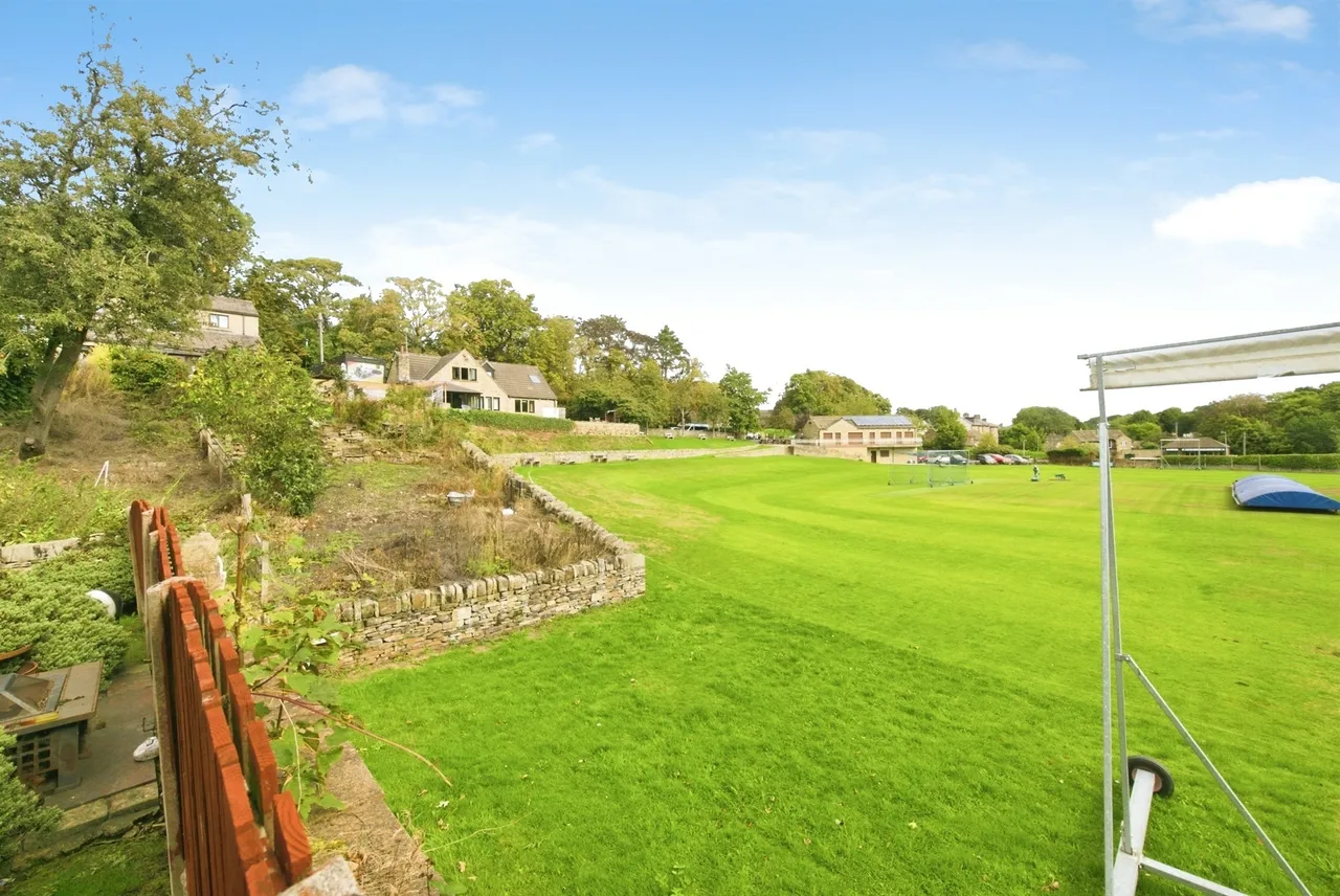 Riverside Court, Denby Dale, HD8, photo 6