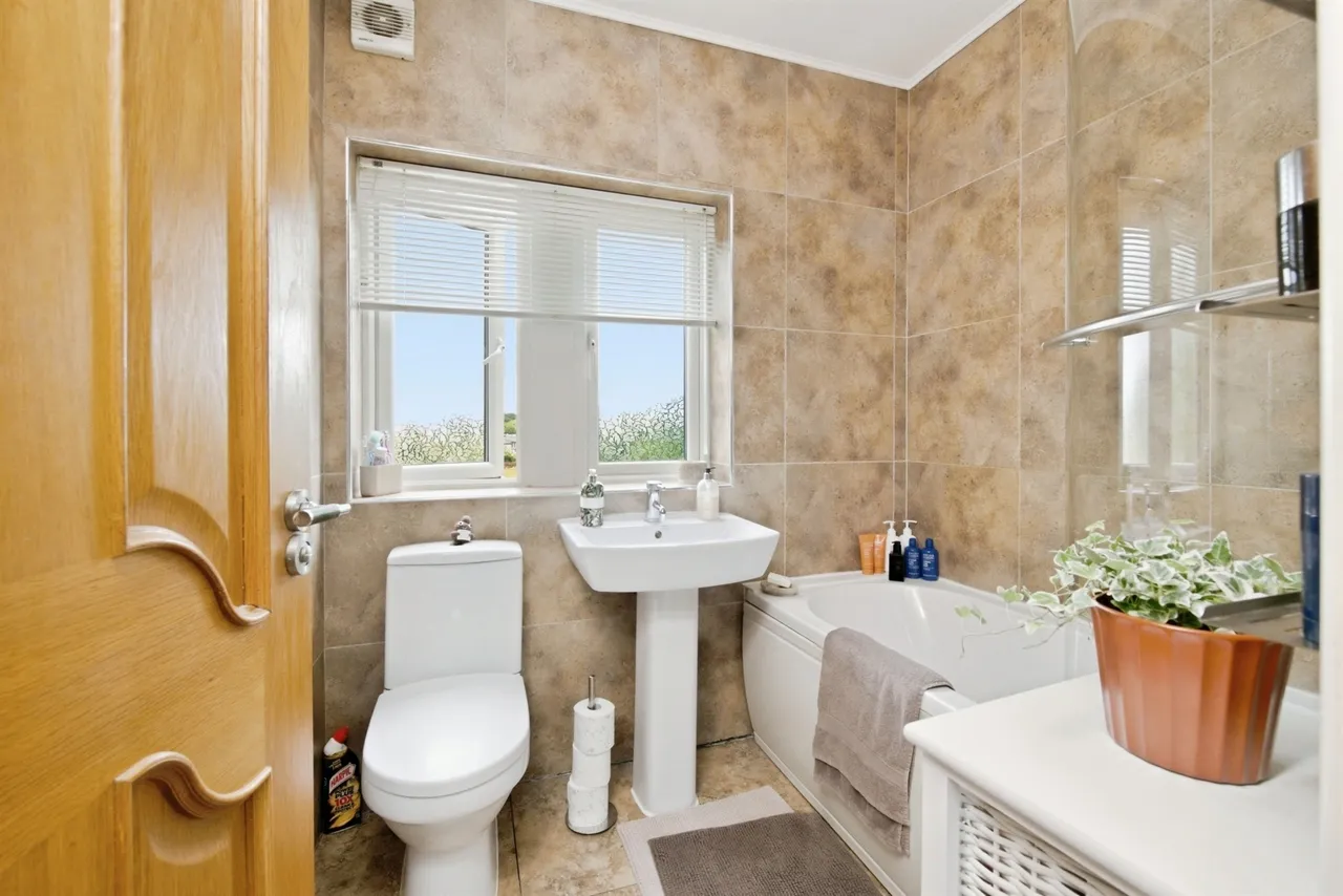 Riverside Court, Denby Dale, HD8, photo 19
