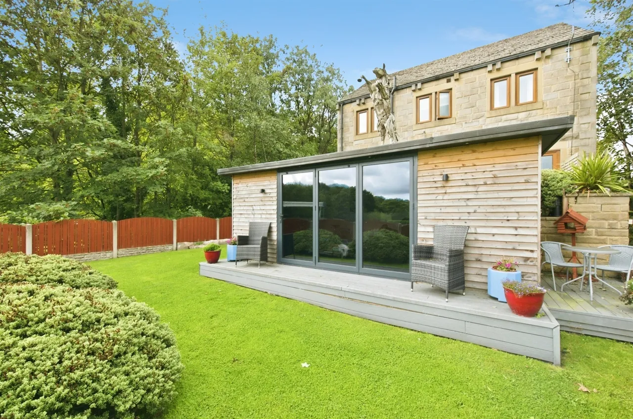 Riverside Court, Denby Dale, HD8, photo 7