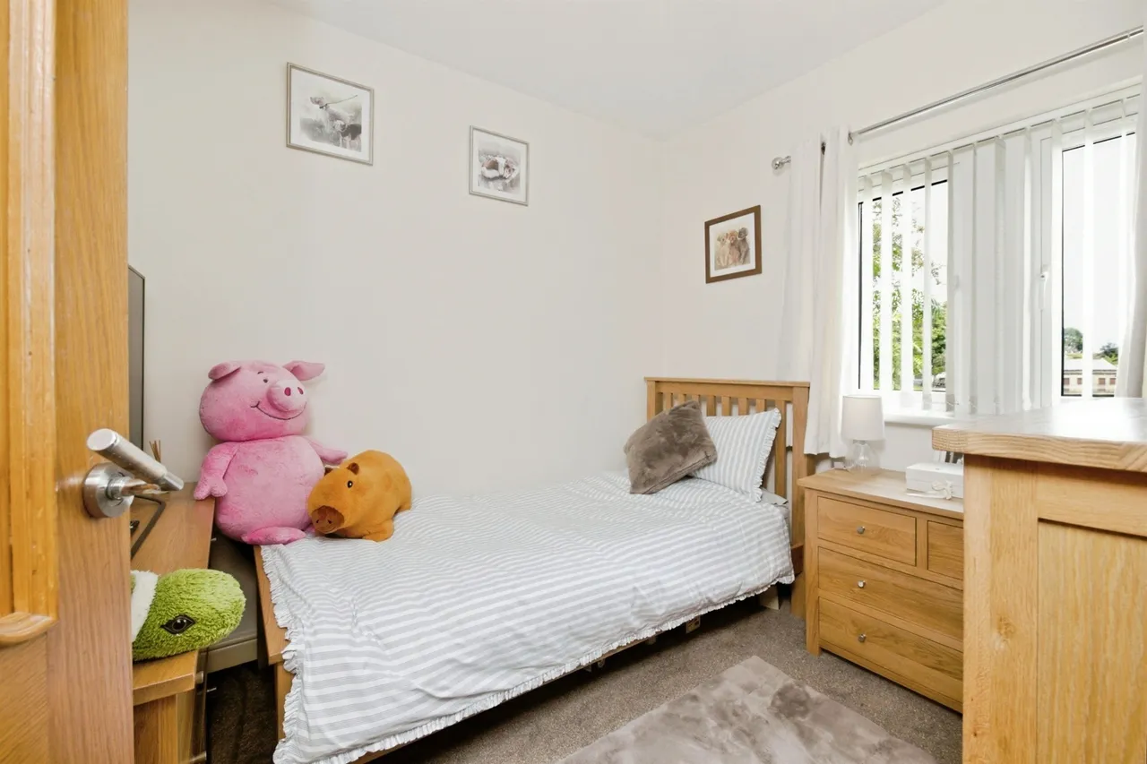 Riverside Court, Denby Dale, HD8, photo 22