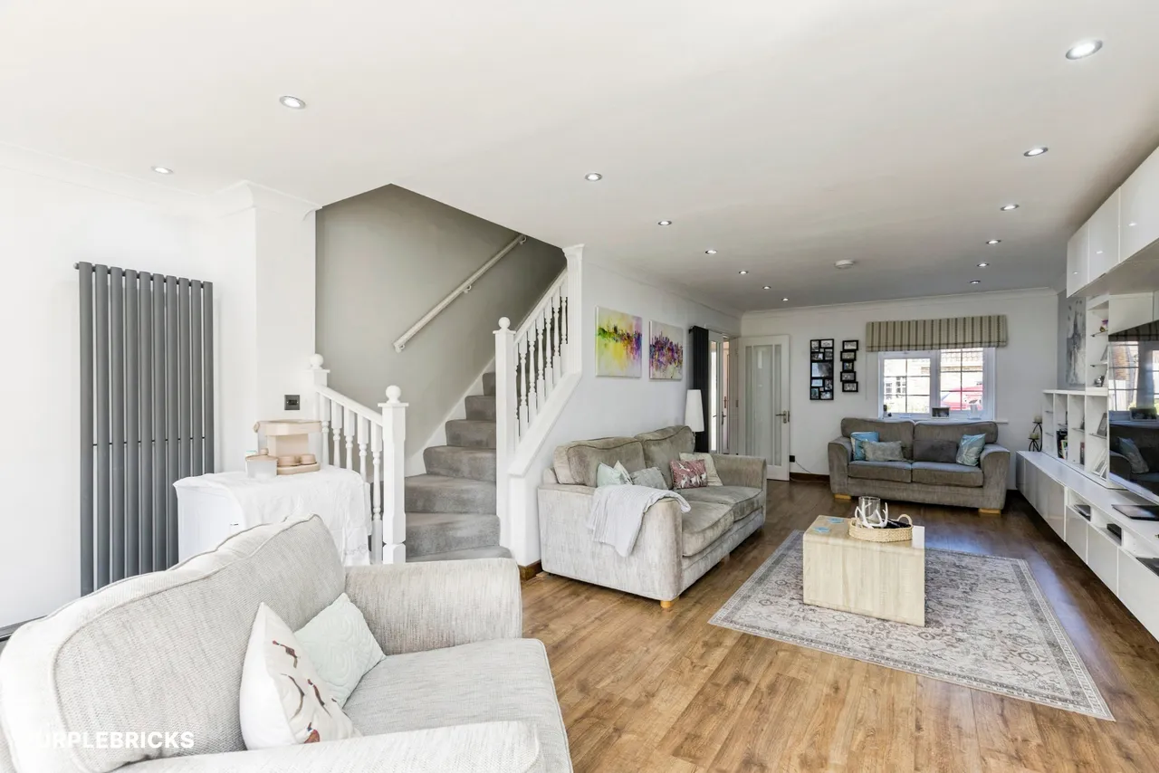 River Mead, Ifield, RH11, photo 9