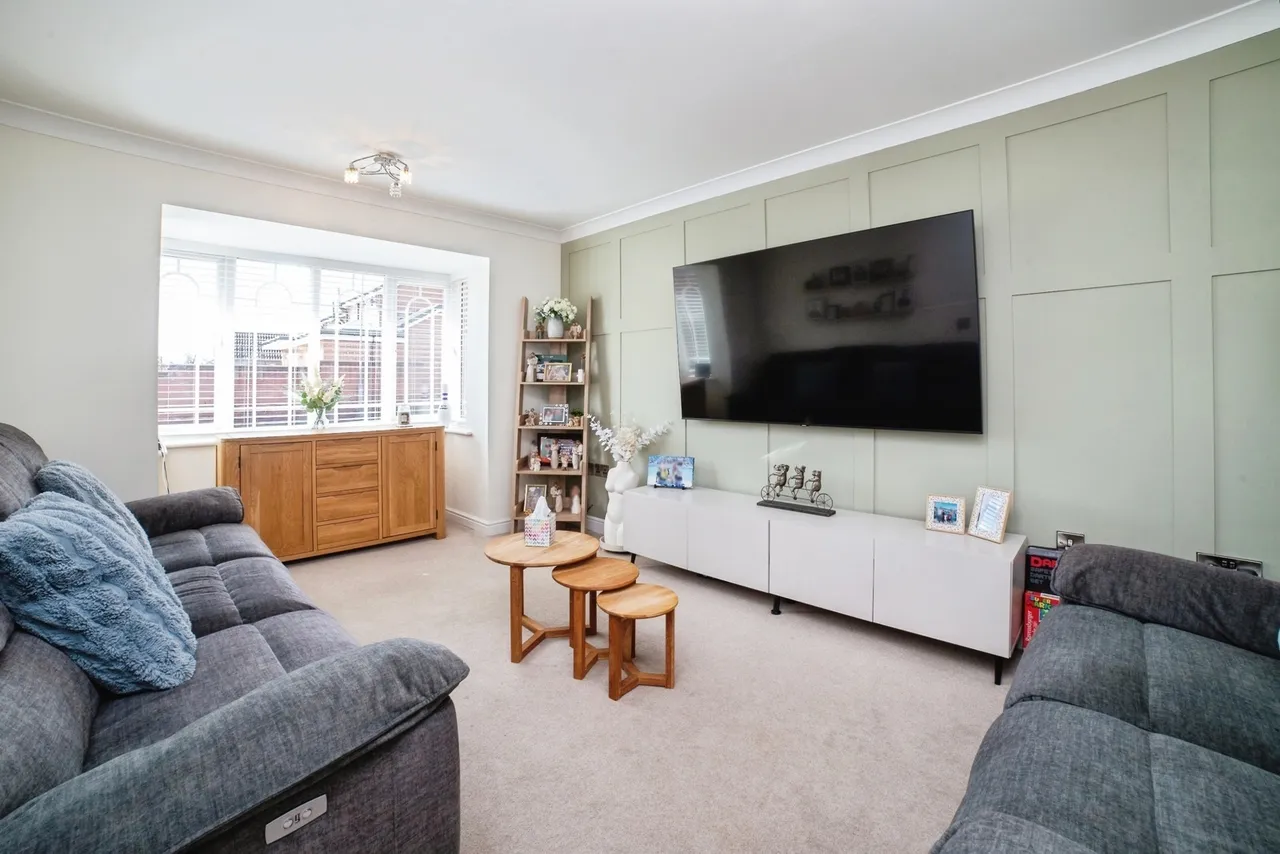 Sheldon Close, SUTTON-IN-ASHFIELD, Nottinghamshire, NG17, photo 2