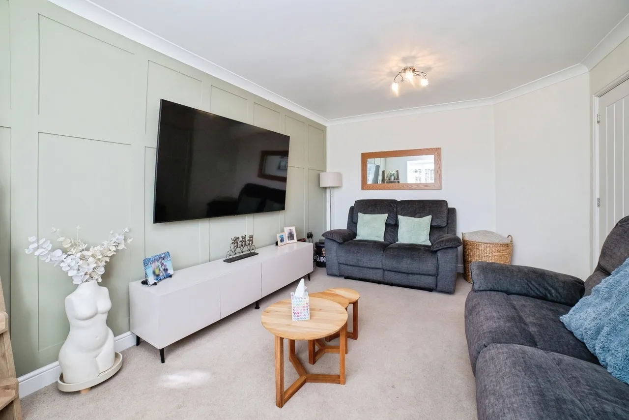 Sheldon Close, SUTTON-IN-ASHFIELD, Nottinghamshire, NG17, photo 3