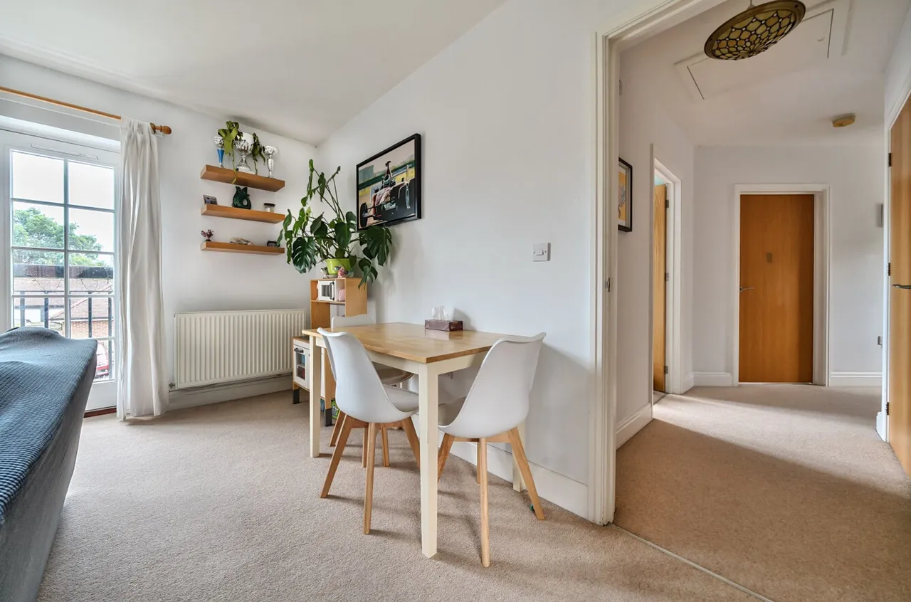 Wealden Drive, Westhampnett, PO18, photo 4