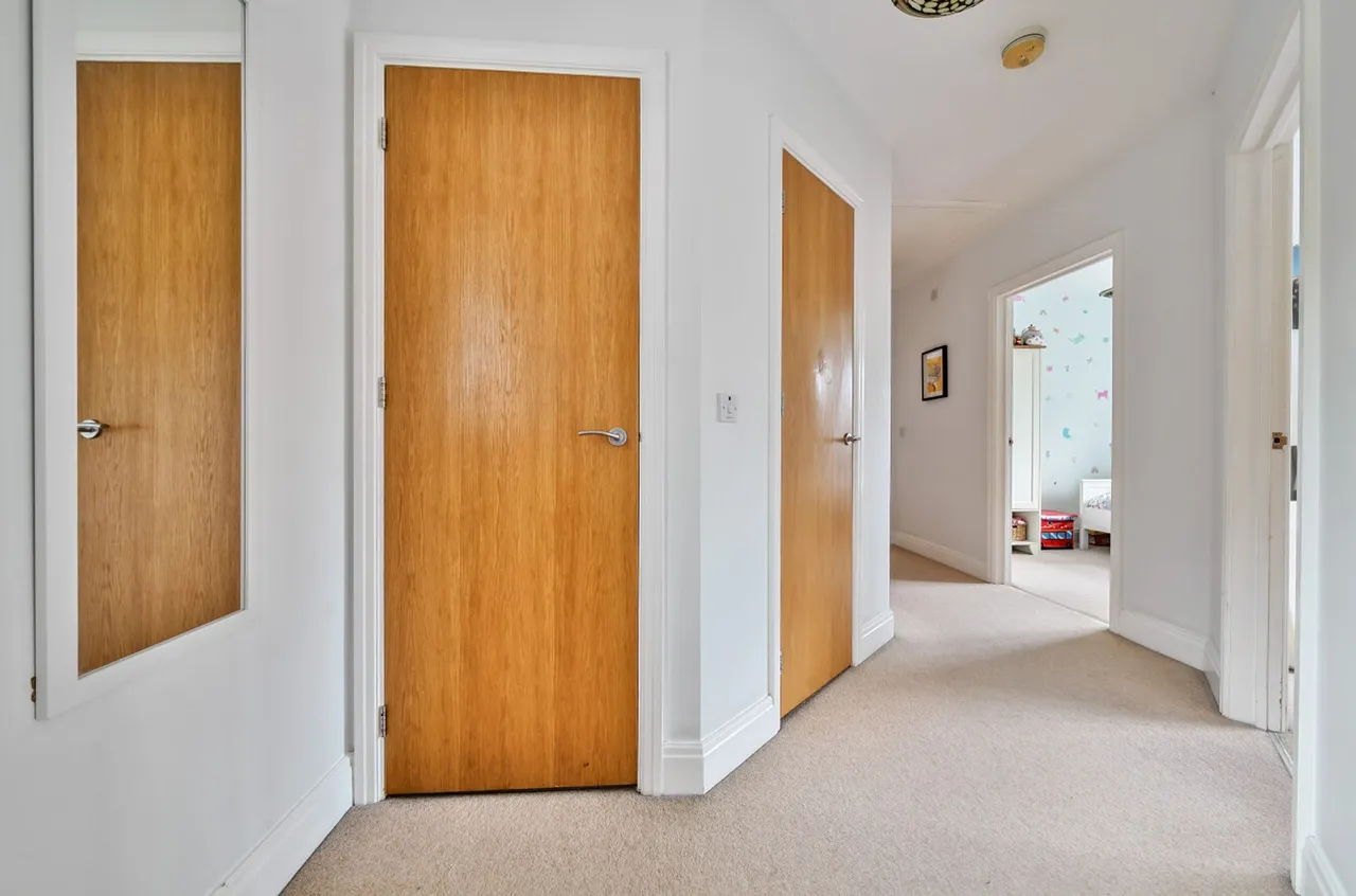 Wealden Drive, Westhampnett, PO18, photo 6