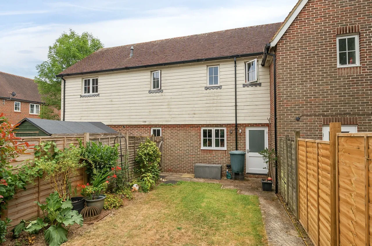 Wealden Drive, Westhampnett, PO18, photo 16
