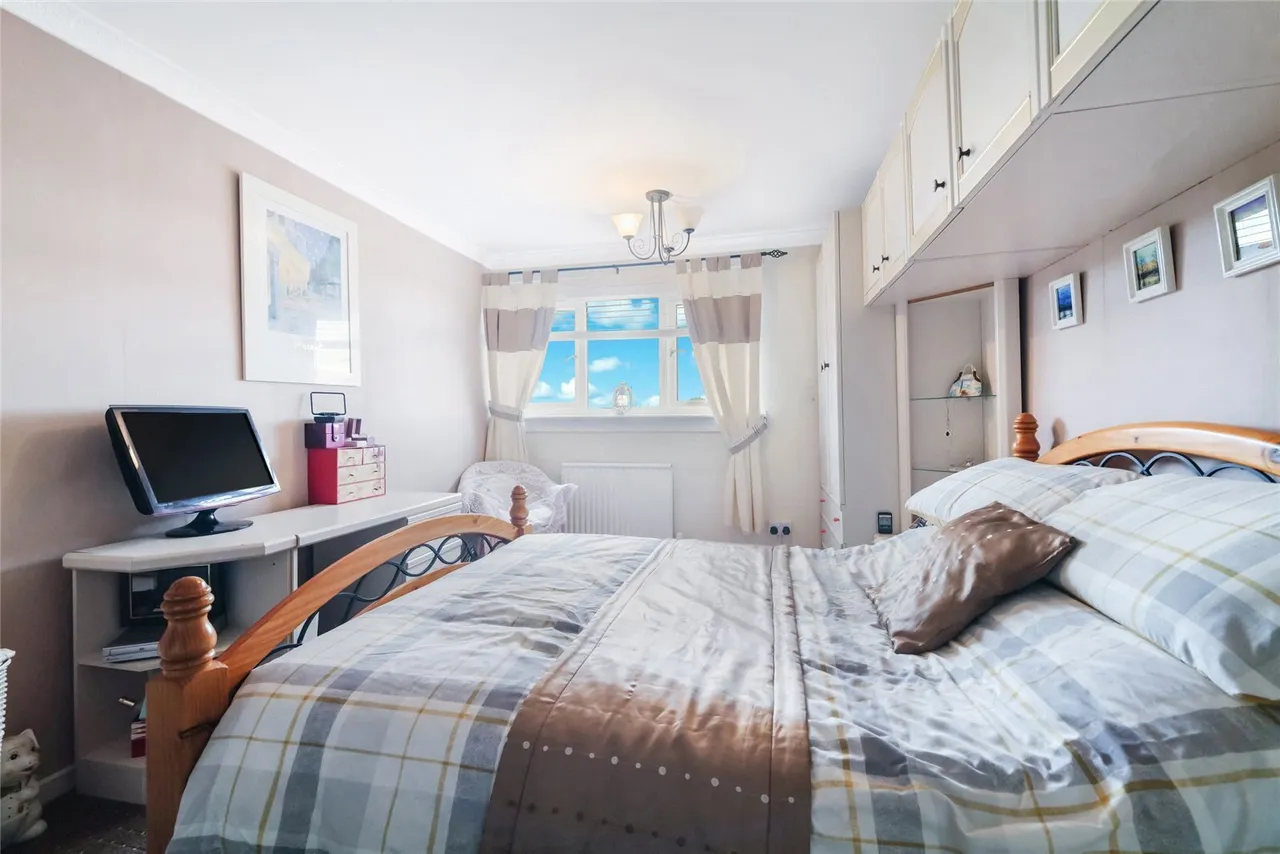 Loch Laxford, St Leonard, East Kilbride, South Lanarkshire, G74, photo 8