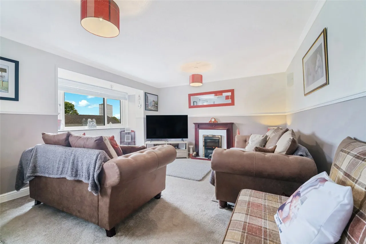 Loch Laxford, St Leonard, East Kilbride, South Lanarkshire, G74, photo 2