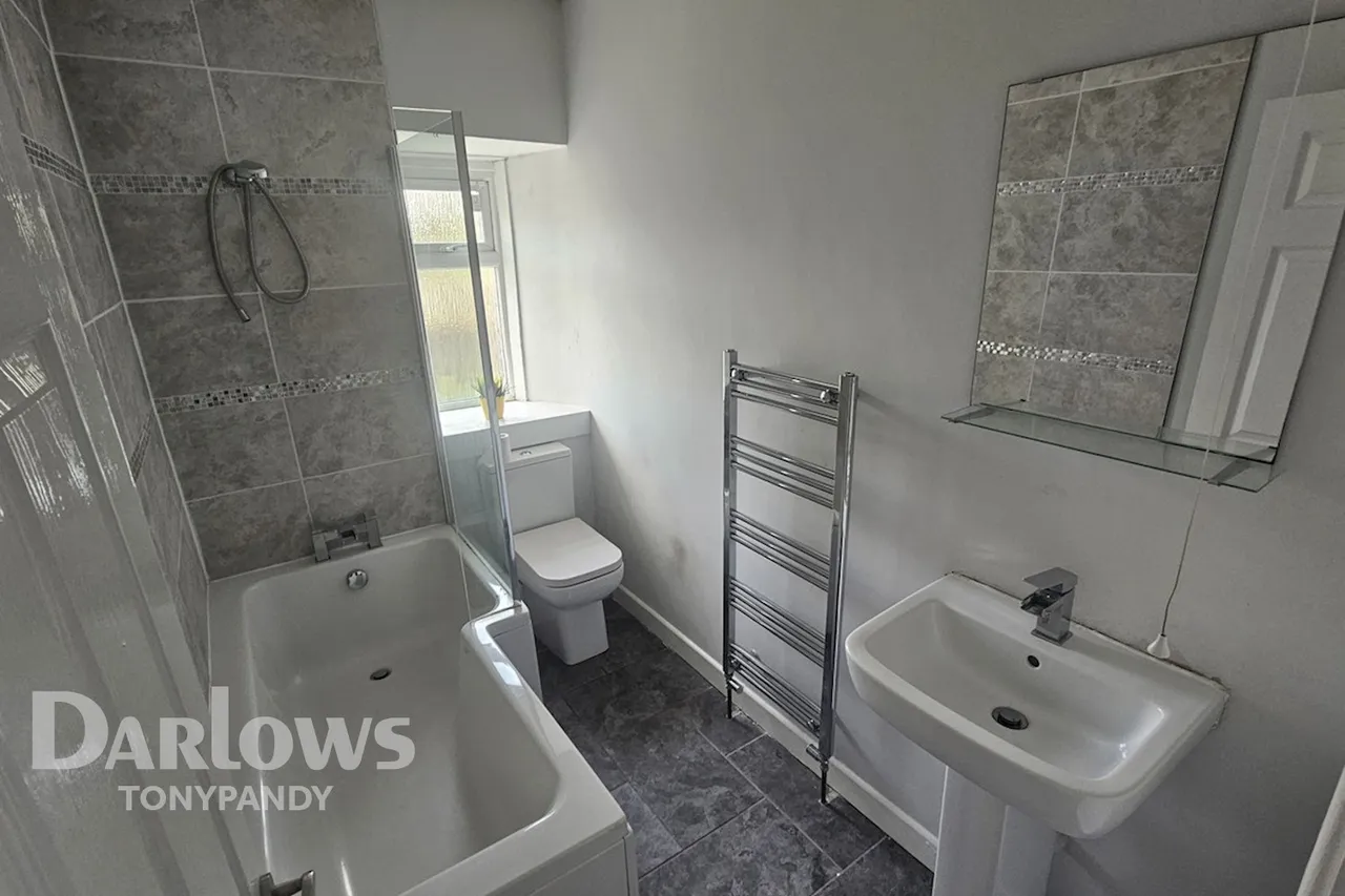 East Road, Tylorstown, CF43, photo 13