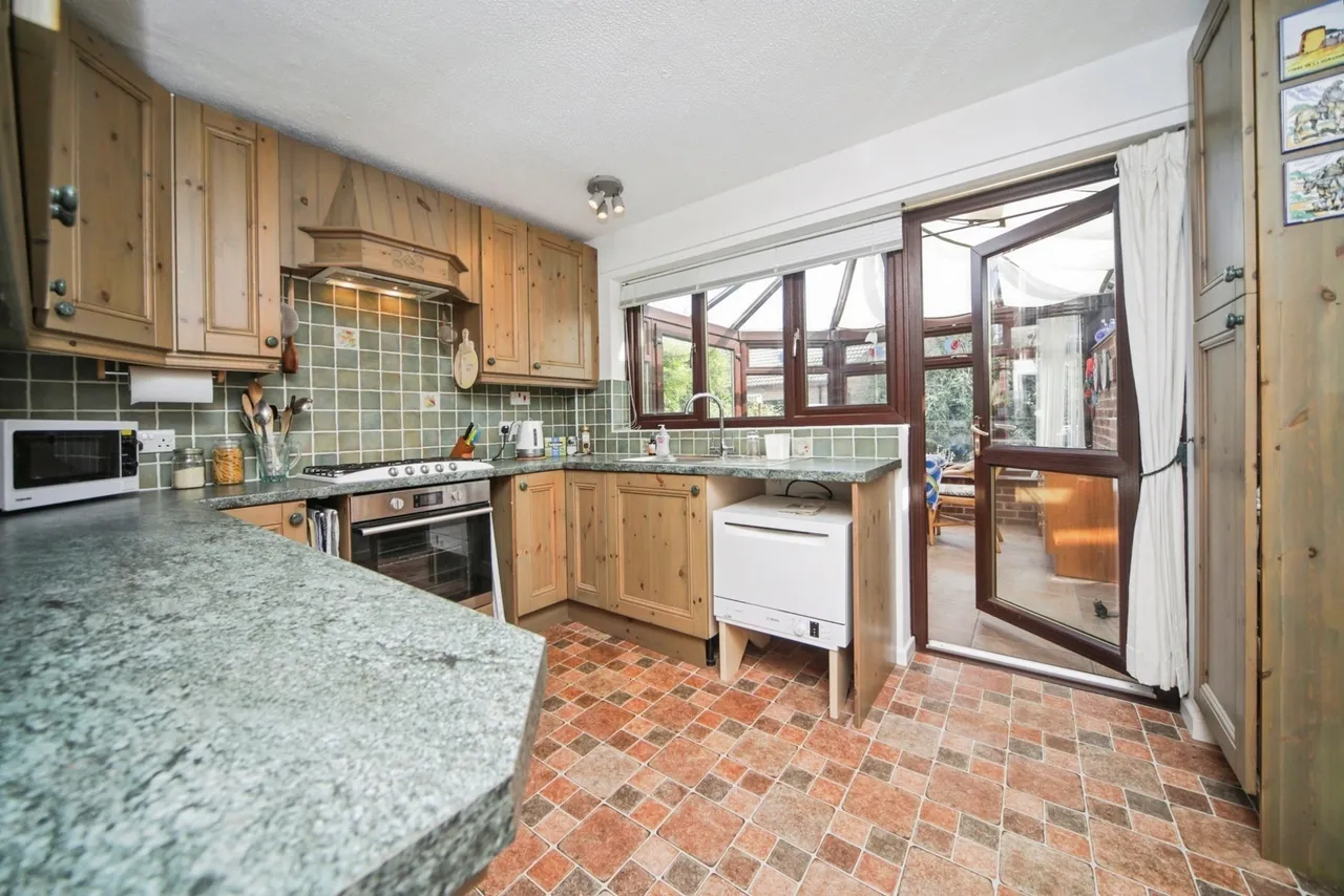 Darcy Close, Bury St. Edmunds, Suffolk, IP32, photo 4