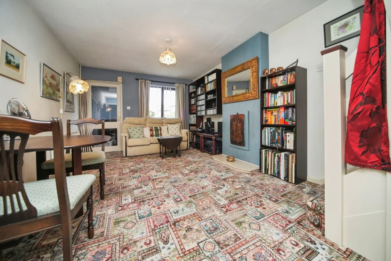Darcy Close, Bury St. Edmunds, Suffolk, IP32, photo 3