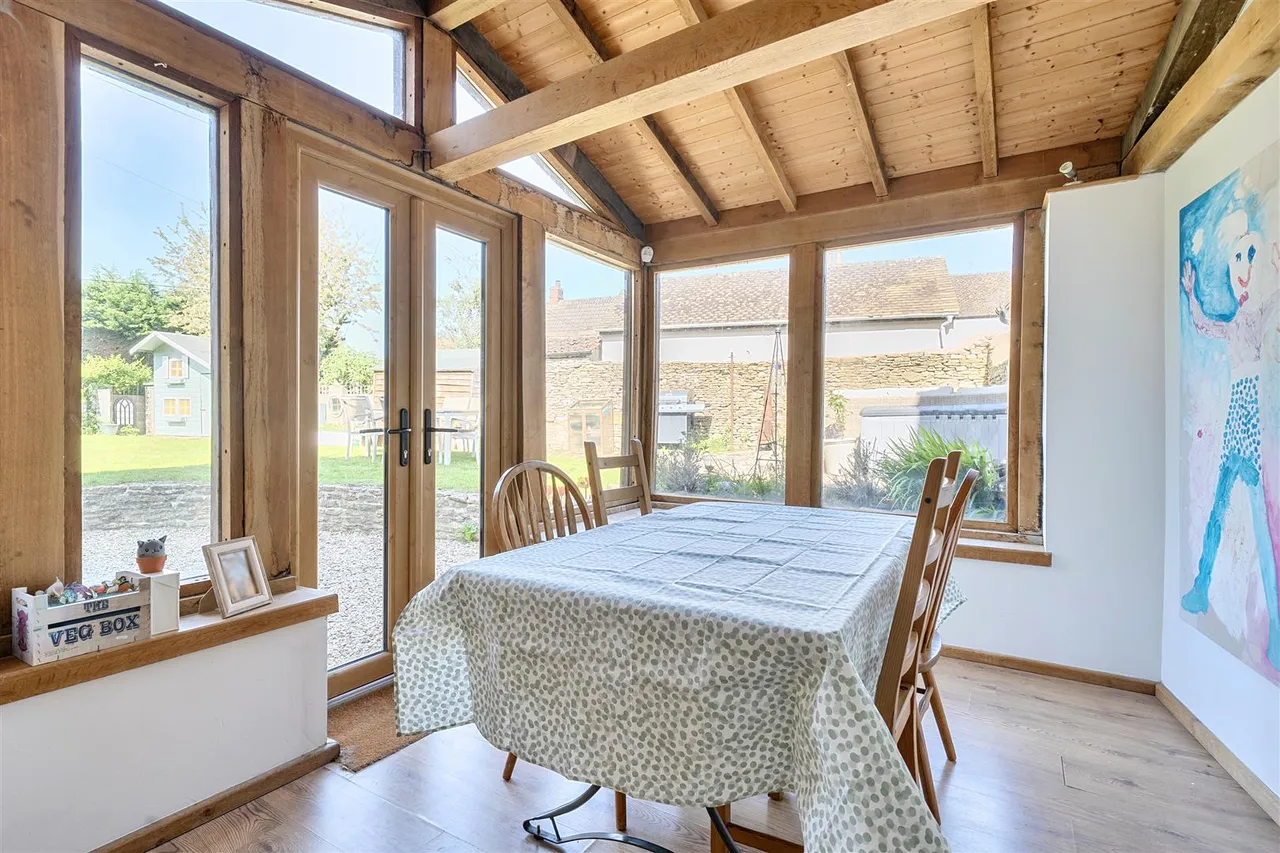 Grove lane, Kington St. Michael, SN14, photo 10