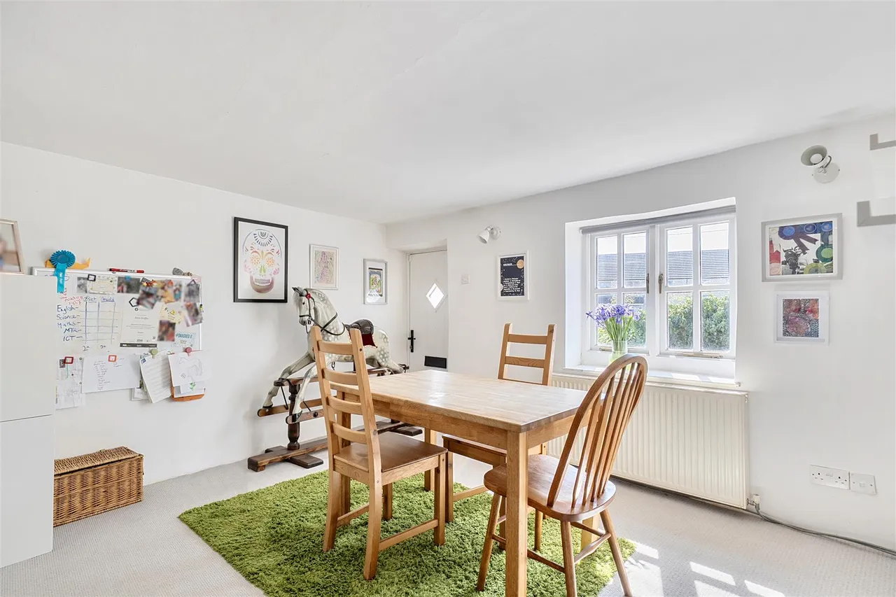 Grove lane, Kington St. Michael, SN14, photo 5