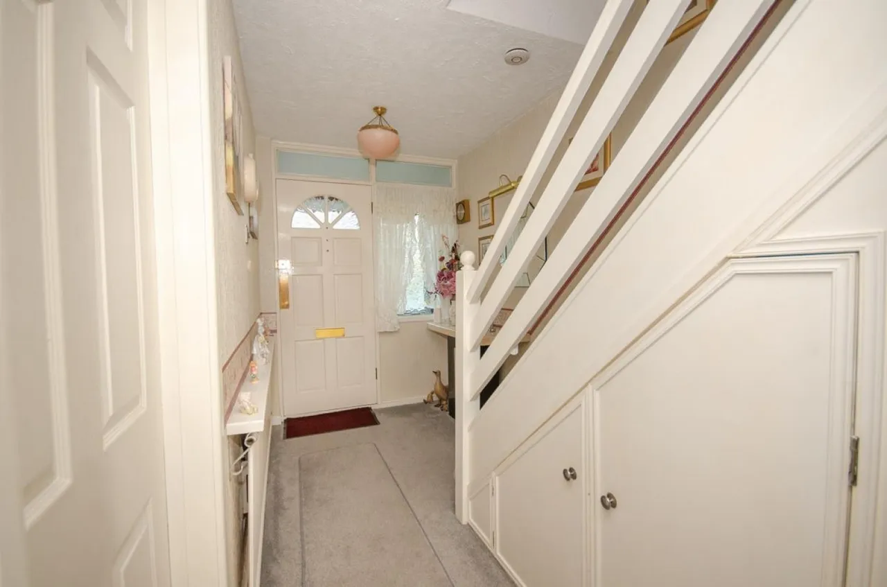 Sutherland Avenue, Downend, BS16, photo 10