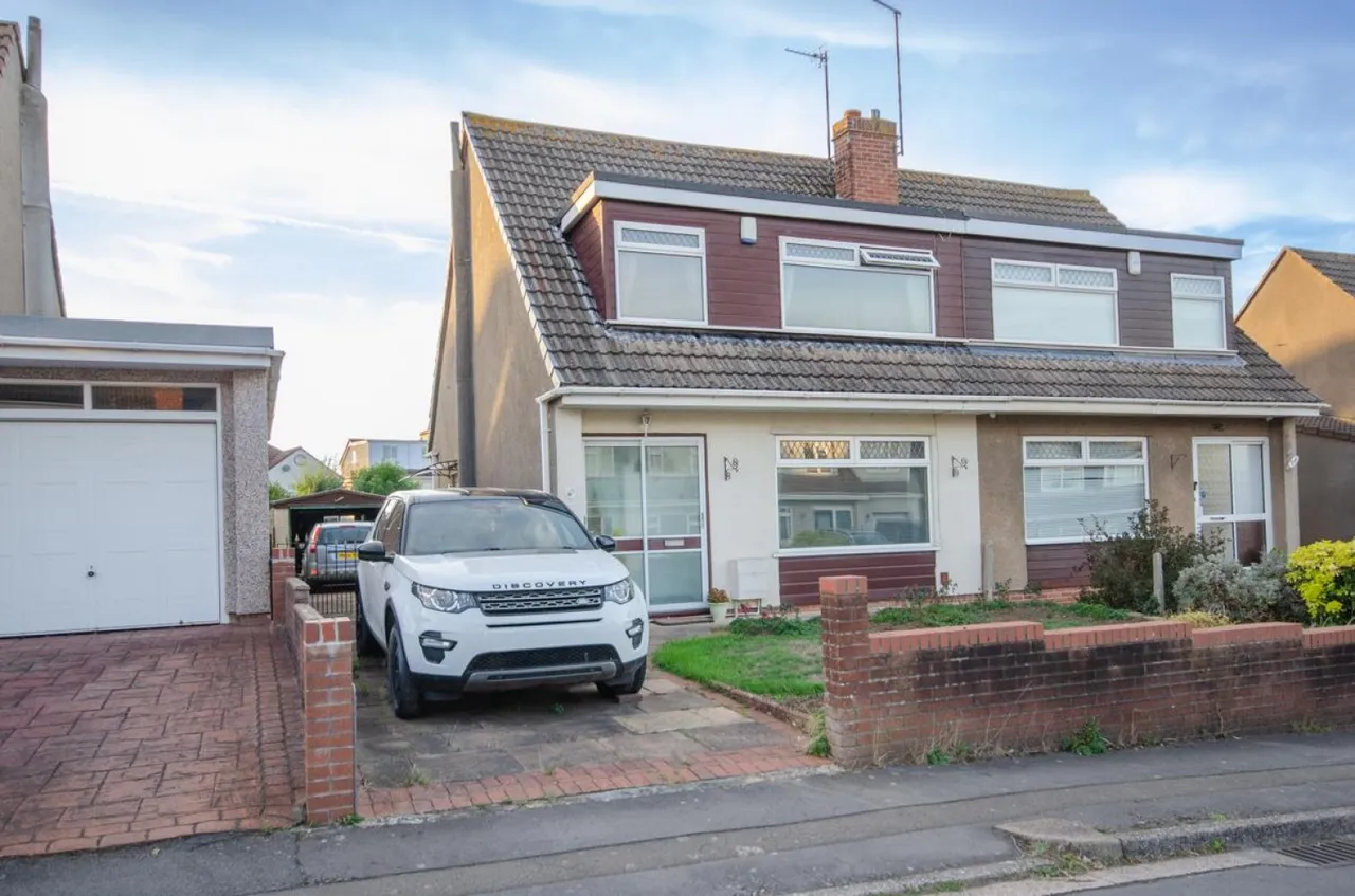 3 bed house for sale, Sutherland Avenue, Downend, BS16