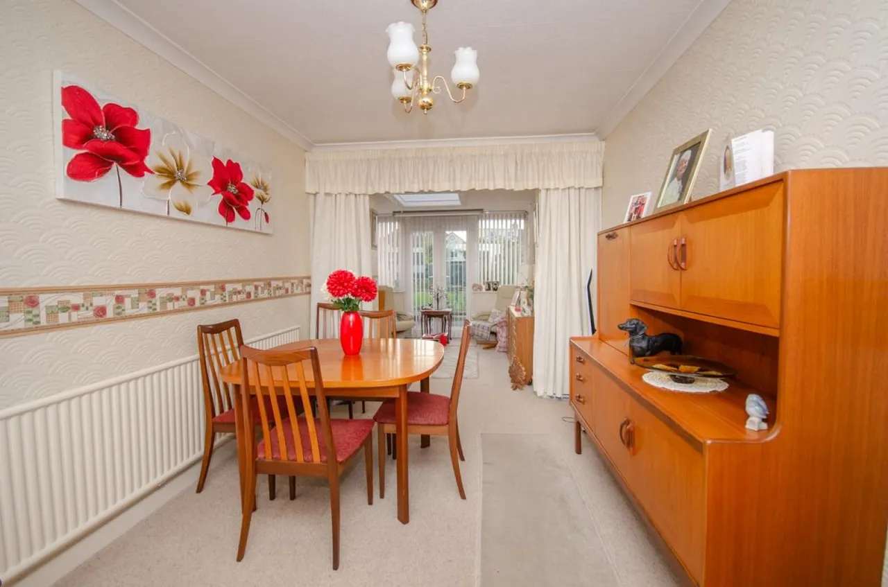 Sutherland Avenue, Downend, BS16, photo 5