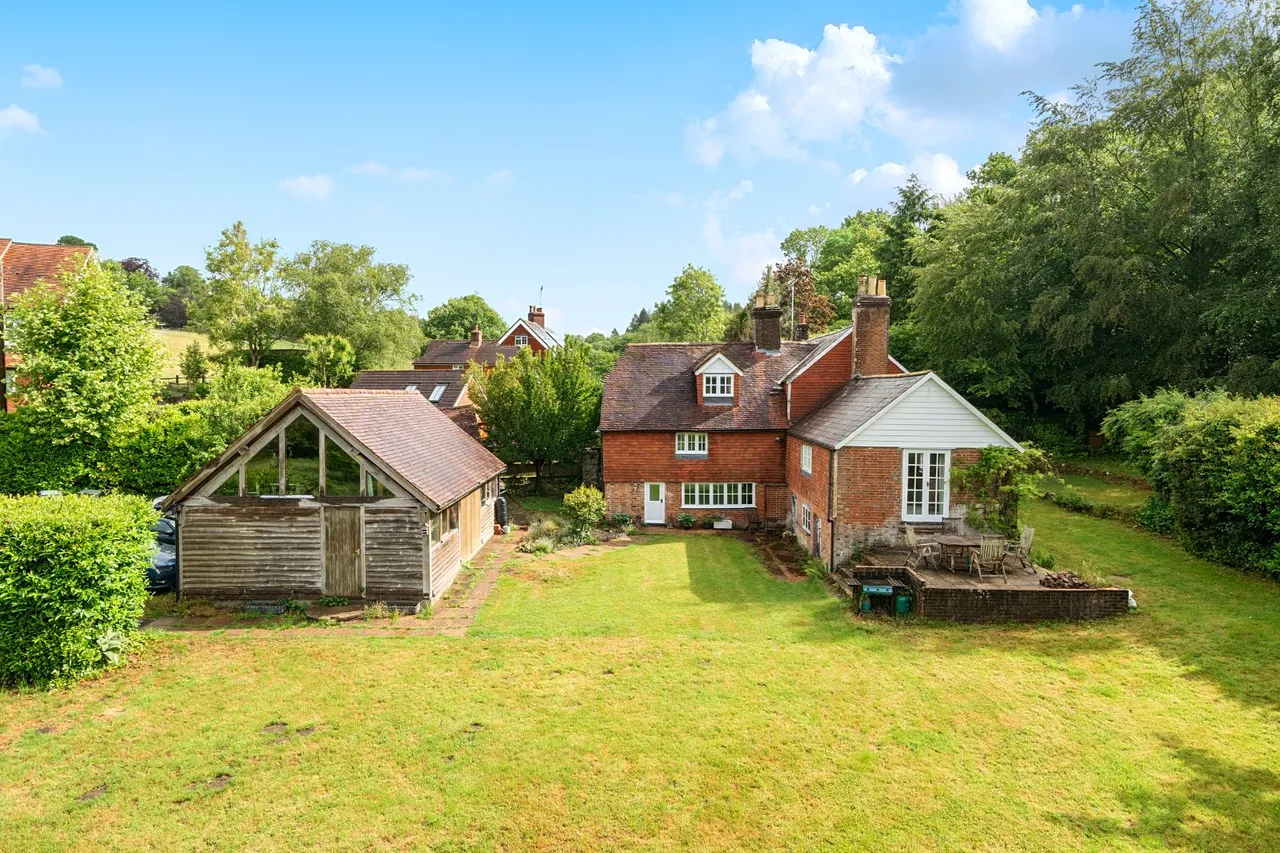 4 bed flat for sale, Tidebrook, Wadhurst, TN5