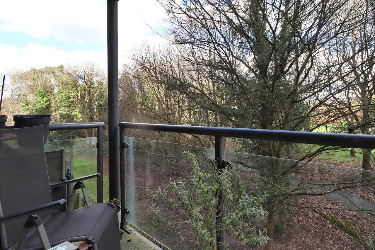Victoria Way, Woking, GU21, photo 6