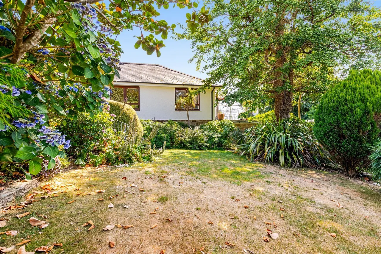 Cinders Lane, Stoke Fleming, TQ6, photo 18