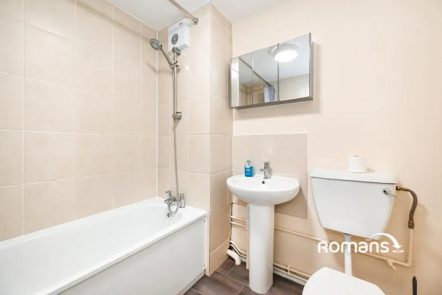 St. Andrews, Bracknell, RG12, photo 6