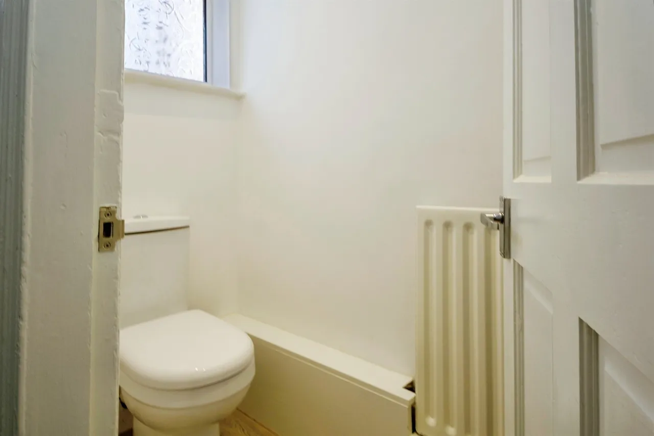 Warwick Drive, Wallasey, CH45, photo 15
