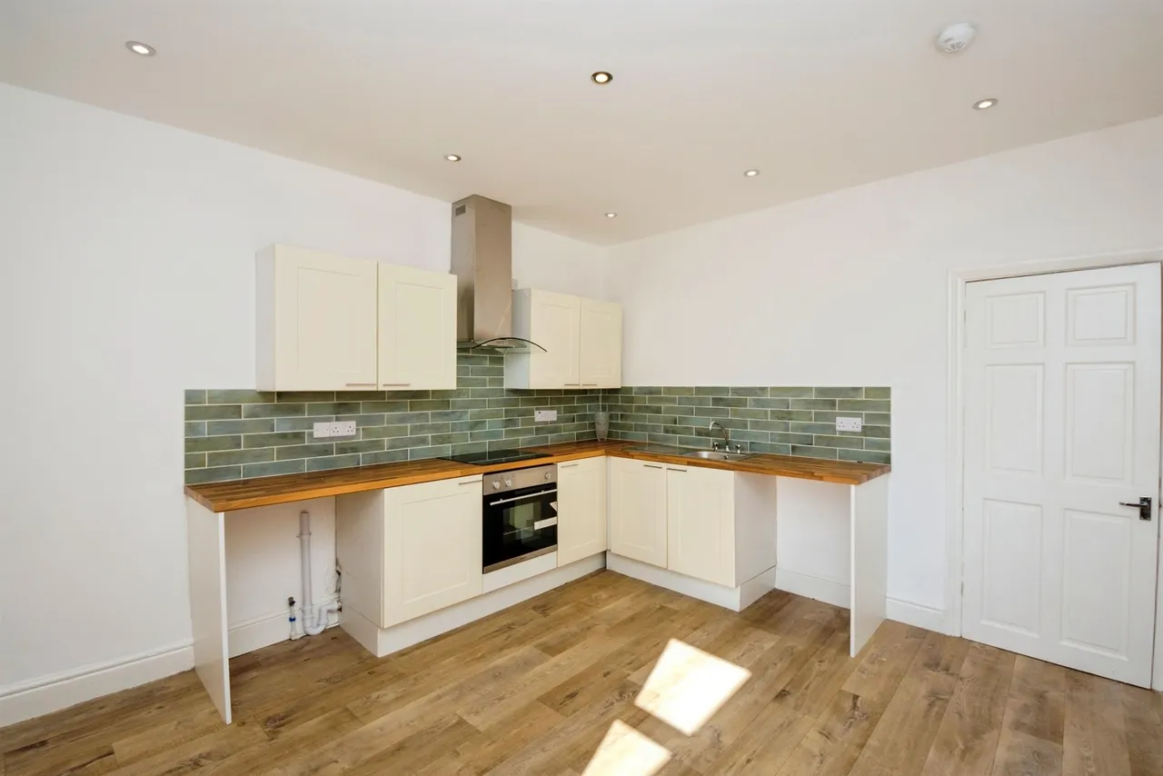 Warwick Drive, Wallasey, CH45, photo 10