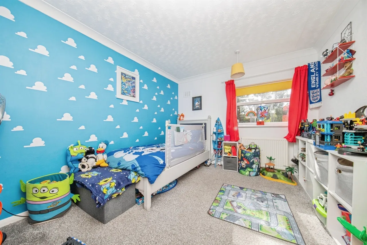 Pebmarsh Close, Colchester, photo 9