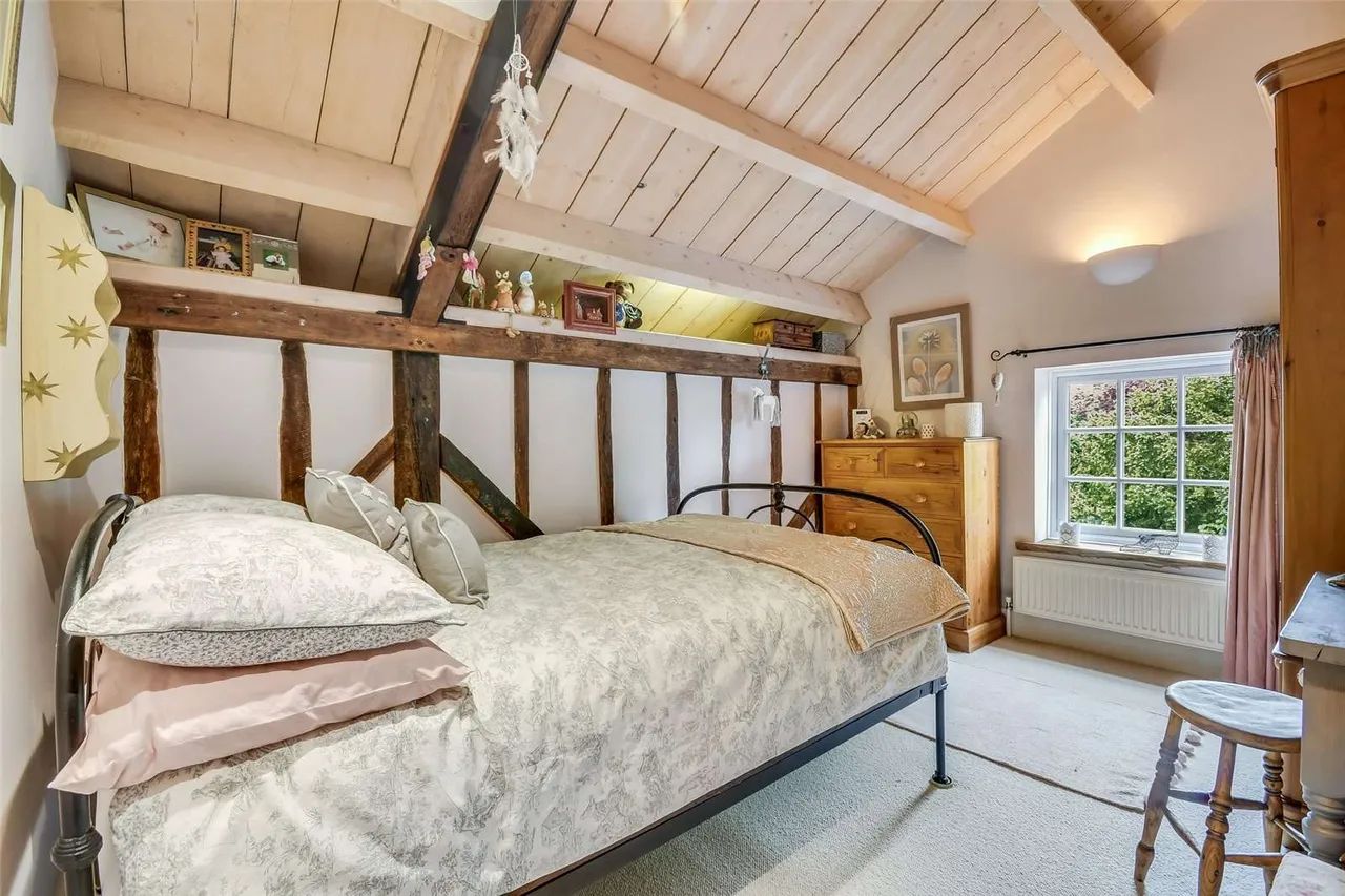 Hollies Road, Bradwell, CM77, photo 13