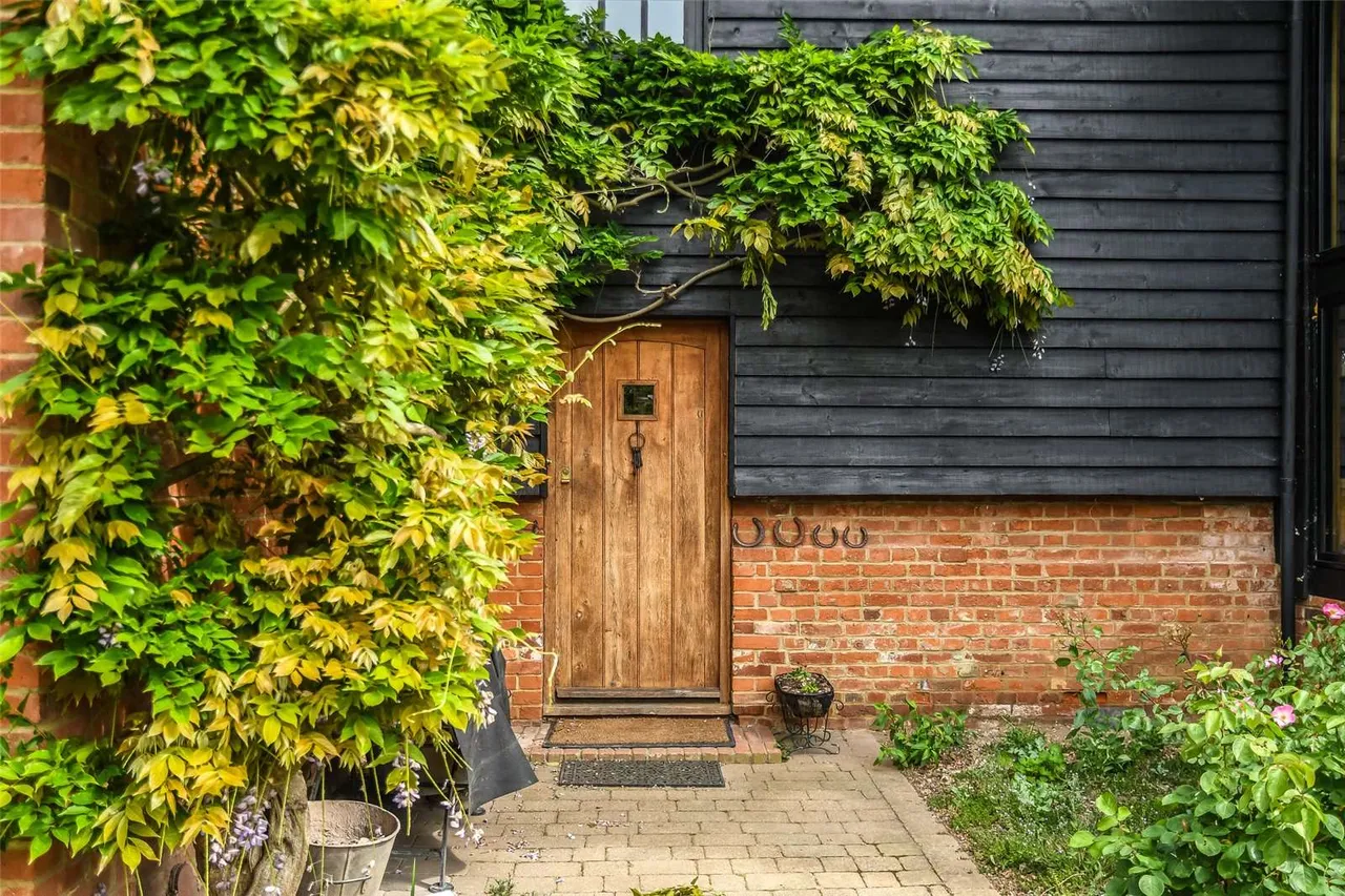 Hollies Road, Bradwell, CM77, photo 24