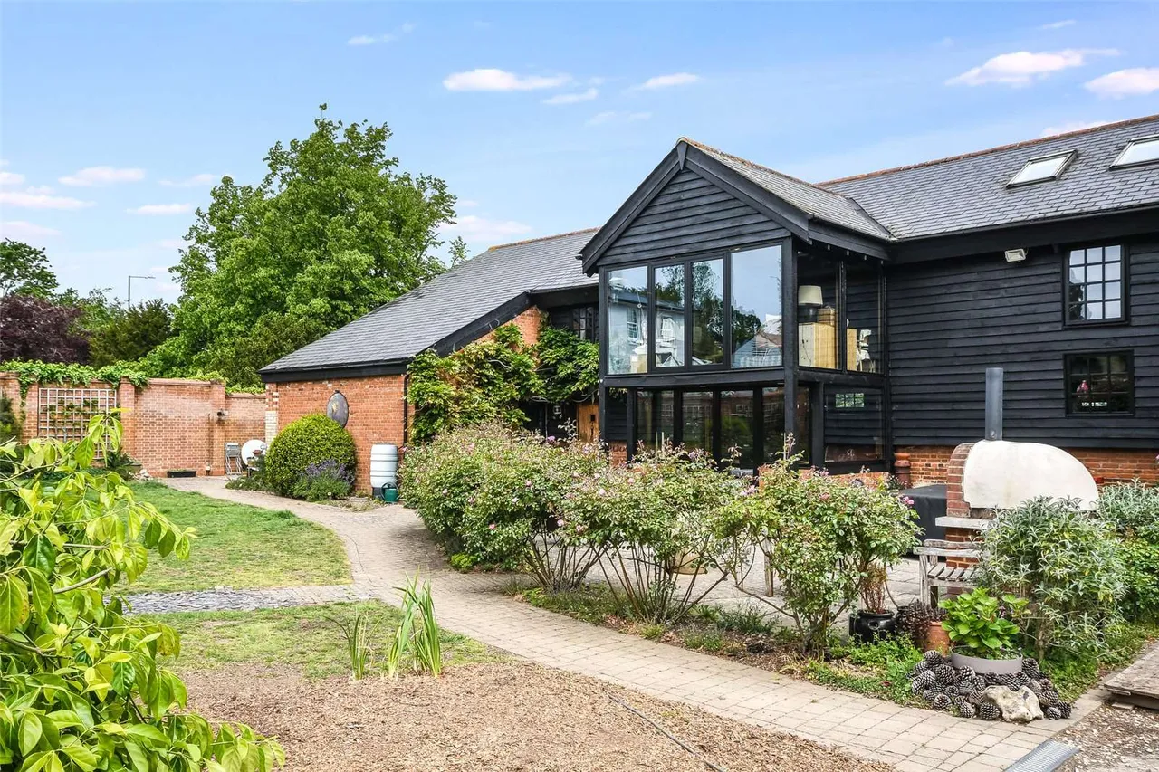 Hollies Road, Bradwell, CM77, photo 26