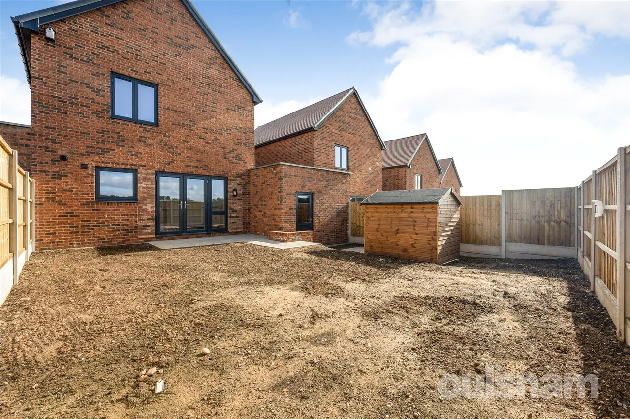 Lowans Court, Redditch, B97, photo 16