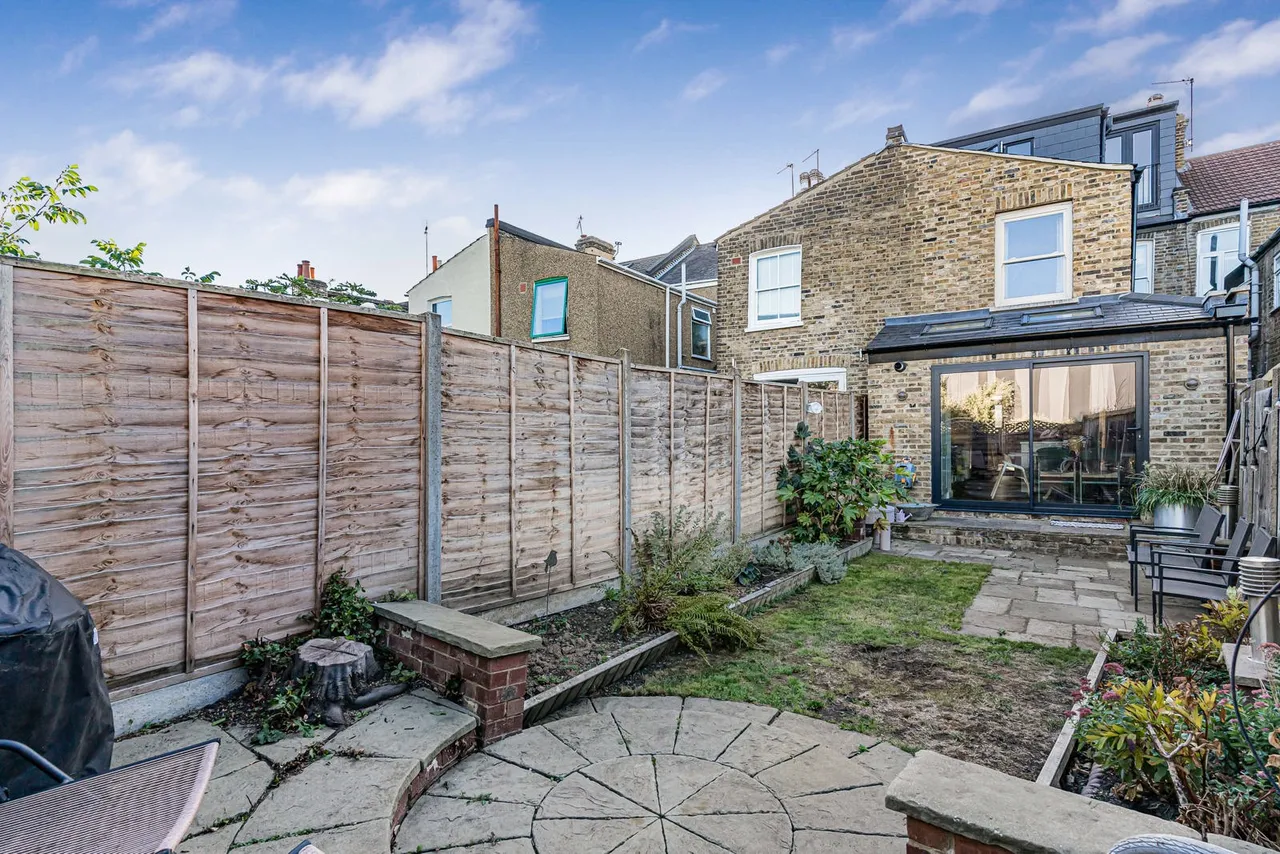 Coopersale Road, London, E9, photo 29