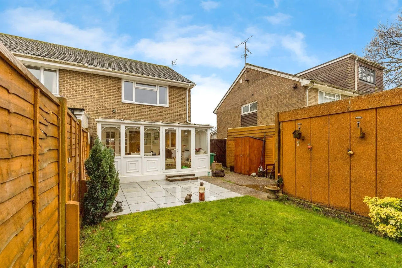 Sheppey Close, Crawley, RH11, photo 18
