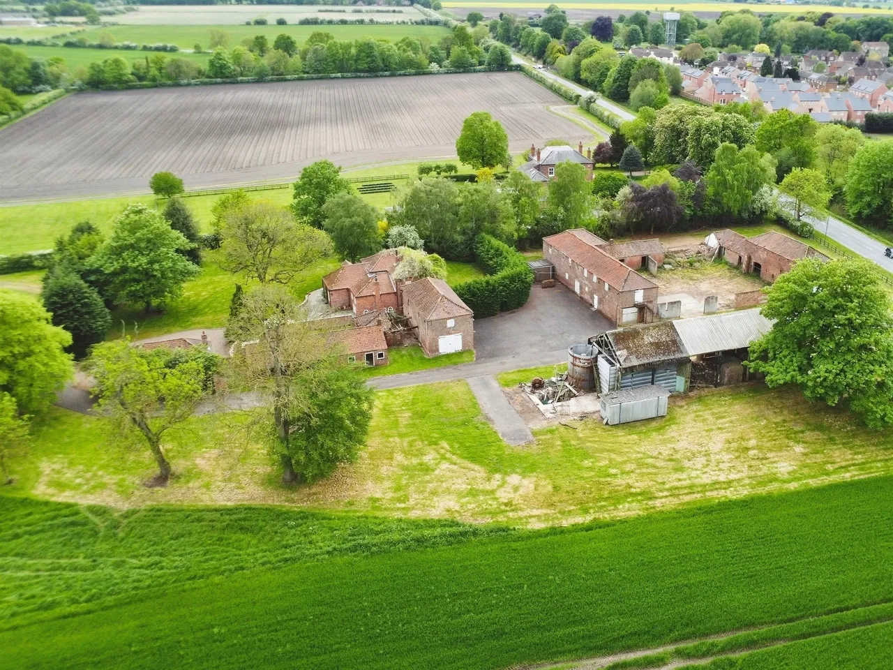 Belton Road, Sandtoft, Doncaster, photo 7
