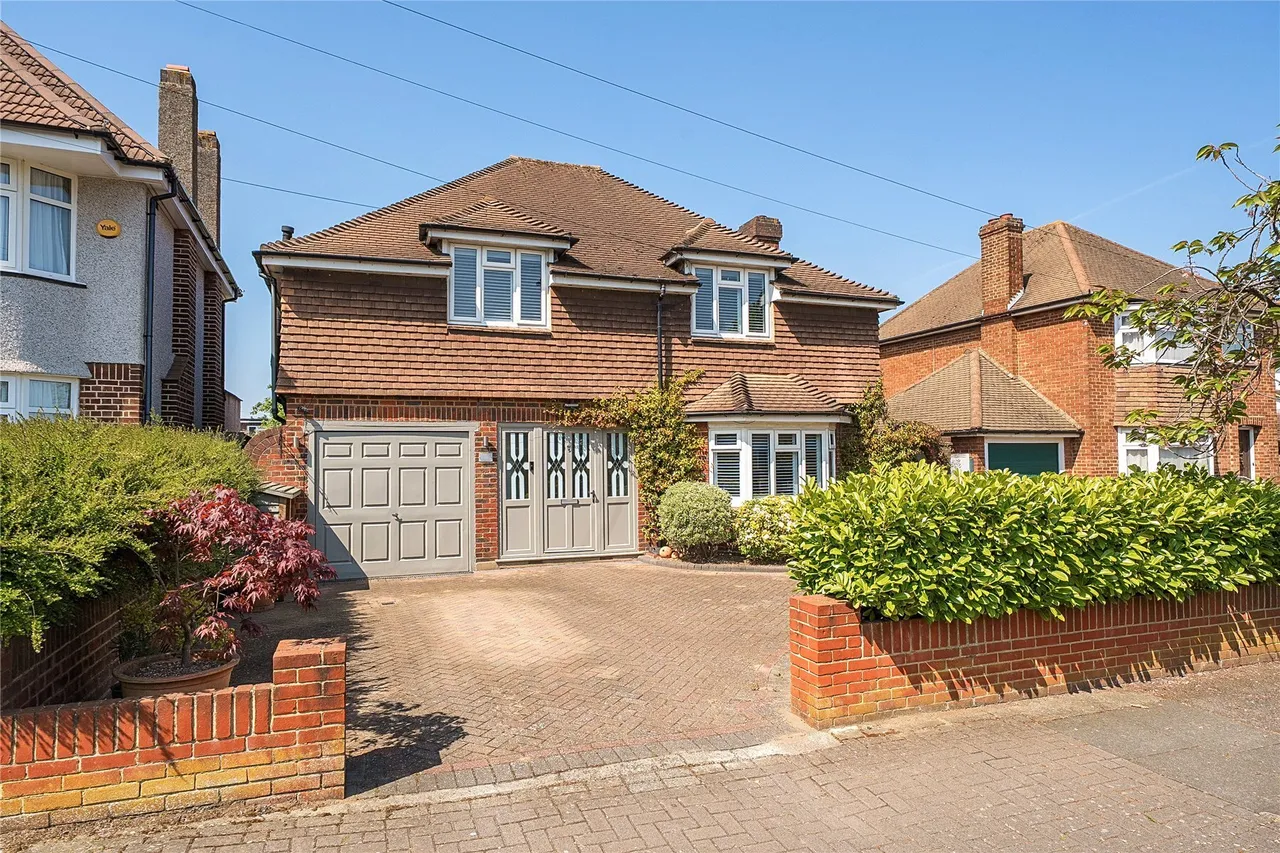 4 bed house for sale — Allington Road, Orpington, BR6