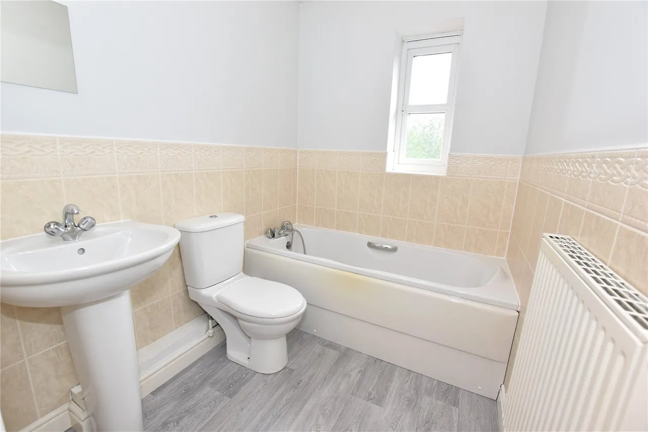 Ladybower Close, Upton, CH49, photo 11