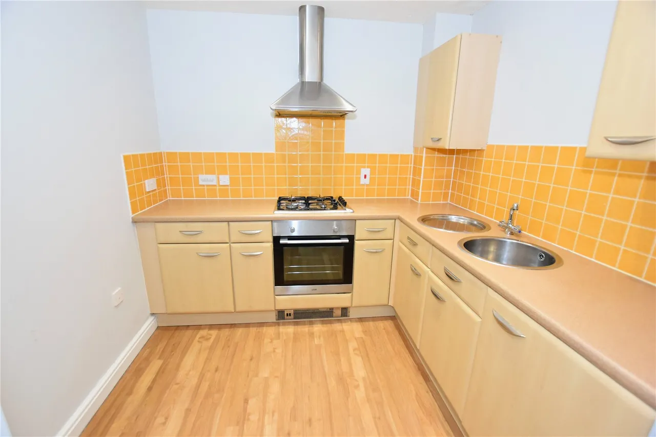 Ladybower Close, Upton, CH49, photo 5